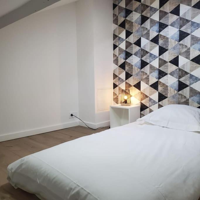 Appartamento L'Atelier B Magnifique Loft Avec Terrasse Privee Saint-Etienne  Esterno foto